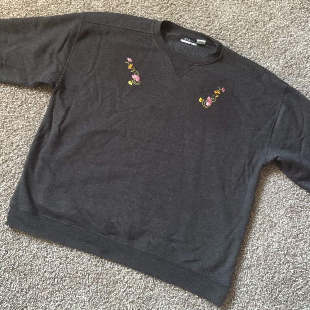 Leslie Fay Floral Embroidered Charcoal Sweater